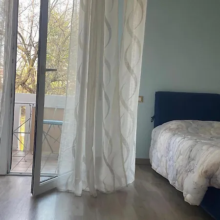 Apartment La Magnolia V Sunflower Desenzano del Garda